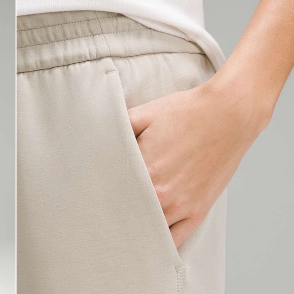 Lululemon Softstreme HR Pant - Picture 4 of 5